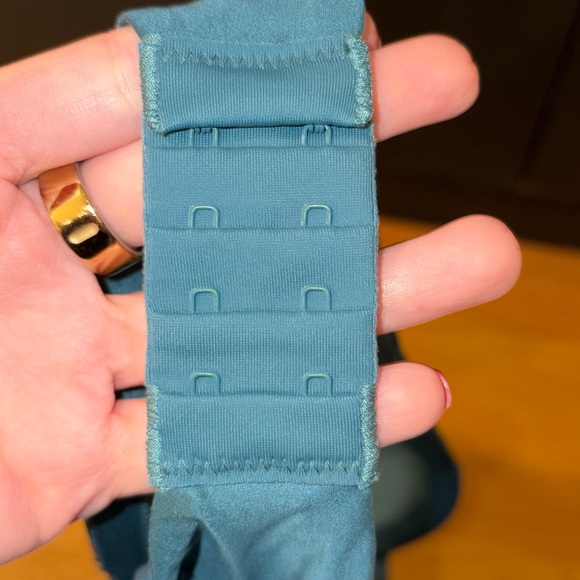 Victoria's Secret Deep Teal Floral Lace Bra - 34D - Picture 10 of 10